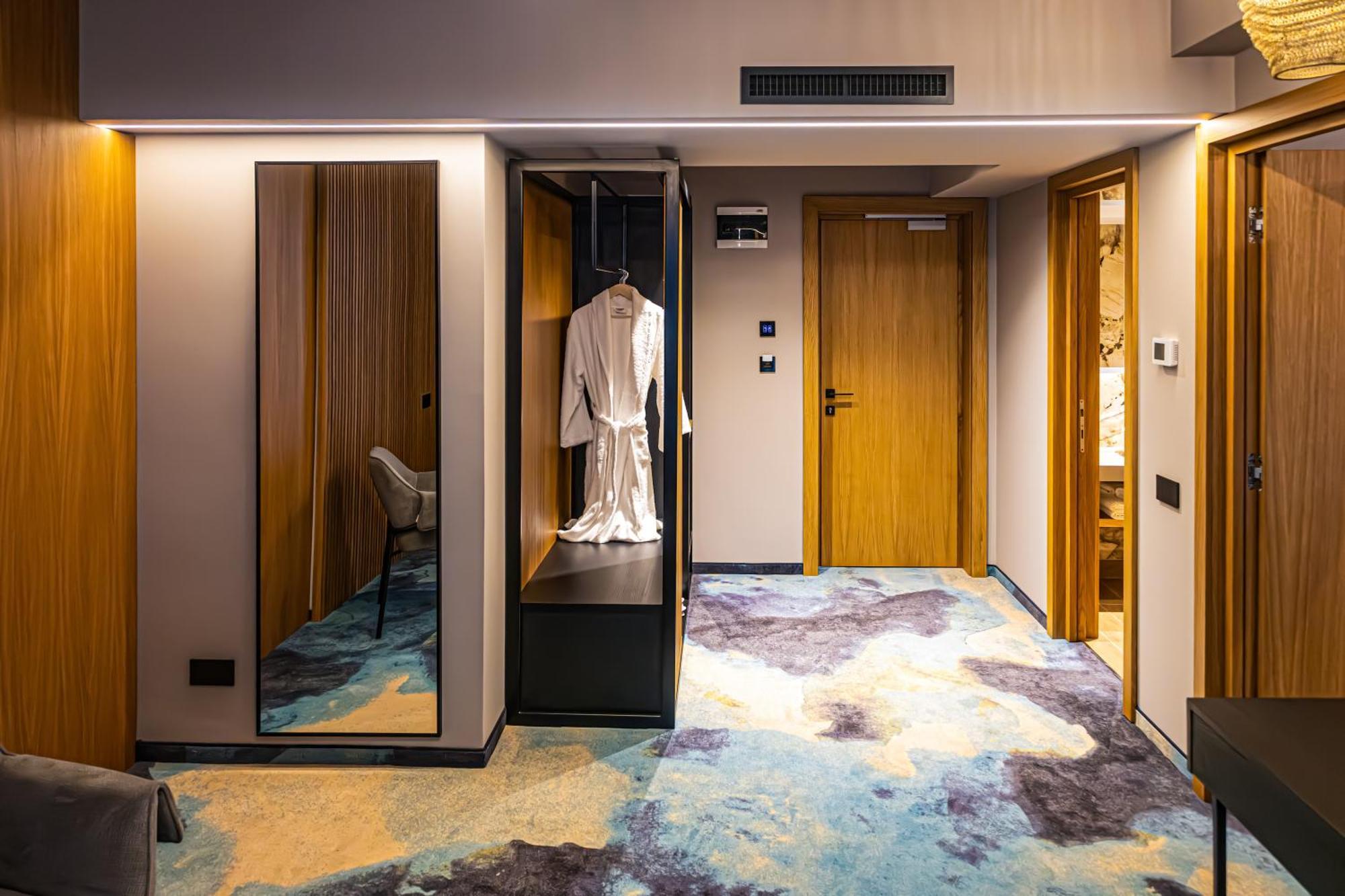 Hotel Bucura Келіменешті Екстер'єр фото